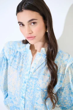 Discount KIKISIX CAMICIA COREANA MUSSOLA STAMPATA CON PIEGHE SU SPALLE AZZURRO