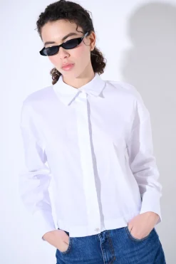 New KIKISIX CAMICIA CROP CON FINTONE BIANCO