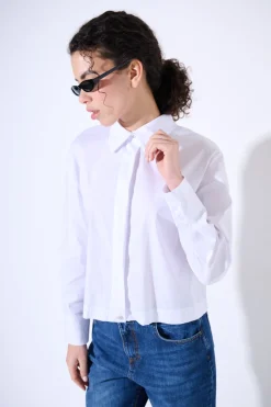 New KIKISIX CAMICIA CROP CON FINTONE BIANCO