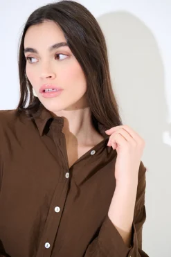 Fashion KIKISIX CAMICIA OVER CON PIEGHE DIETRO COFFEE