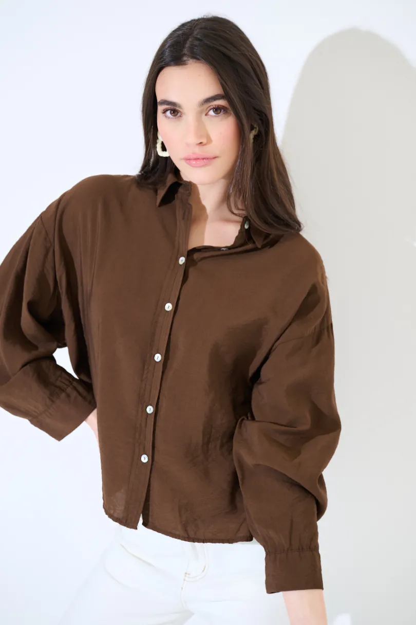 Fashion KIKISIX CAMICIA OVER CON PIEGHE DIETRO COFFEE