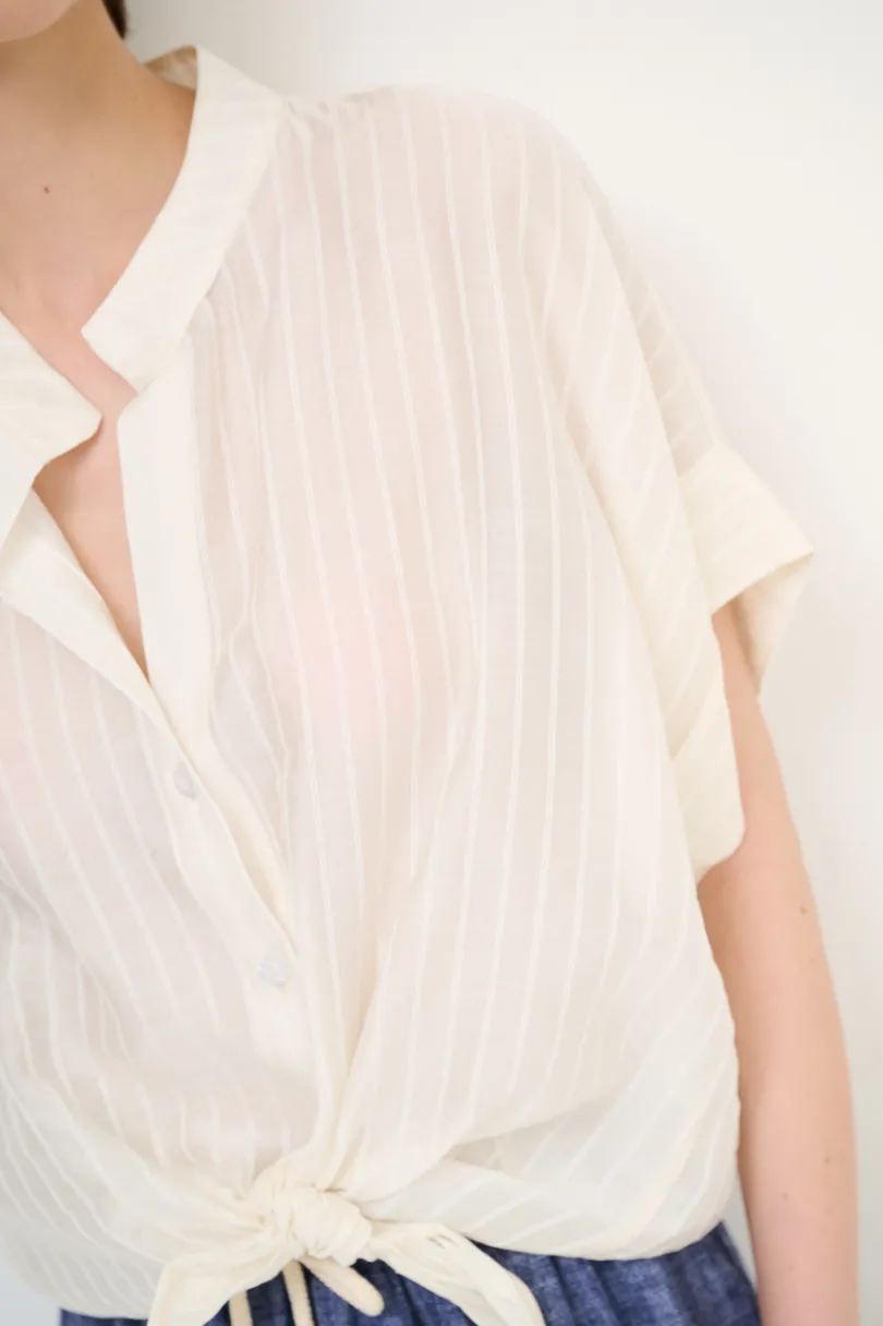 Discount KIKISIX CAMICIA VOILE CON NODO RIGA PANNA