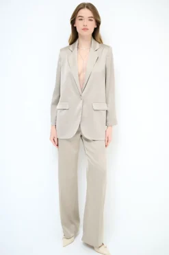 Outlet KIKISIX GIACCA MONOPETTO UN BOTTONE RICOPERTO RASO BEIGE