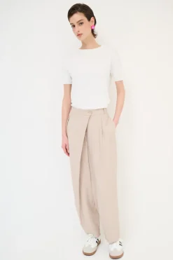 Clearance KIKISIX PANTALONE CARROT CON CINTURINO RIGA SABBIA