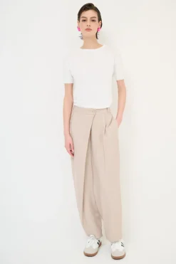 Clearance KIKISIX PANTALONE CARROT CON CINTURINO RIGA SABBIA