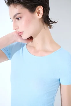 Fashion KIKISIX T-SHIRT MANICA CORTA BASICO SETA CELESTE